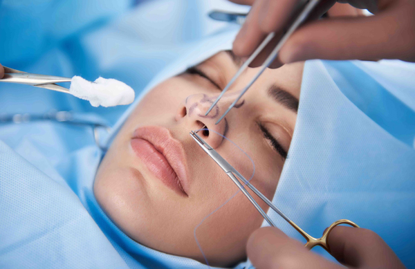 Артур Диаз Карандель выступил на одном из топовых курсов по подтяжке лица Mendelson MAFAC